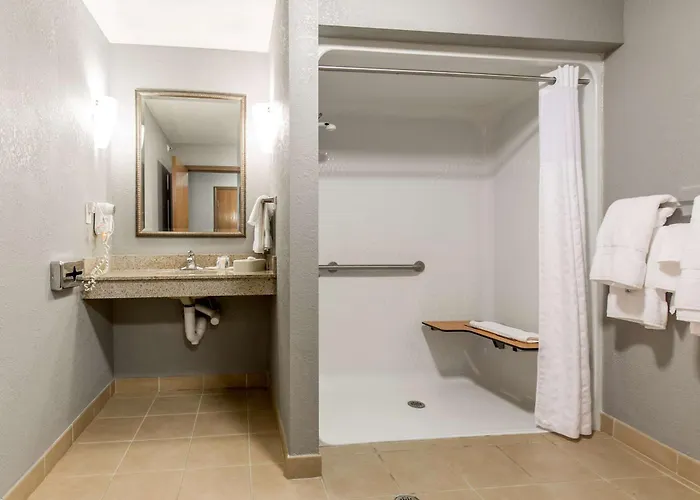 Comfort Saint Louis Hotel 3*