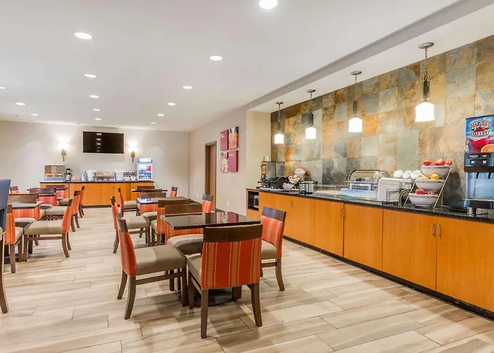 Comfort Saint Louis Hotel 3*