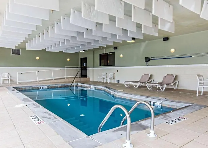 Hotel Comfort Saint Louis 3*