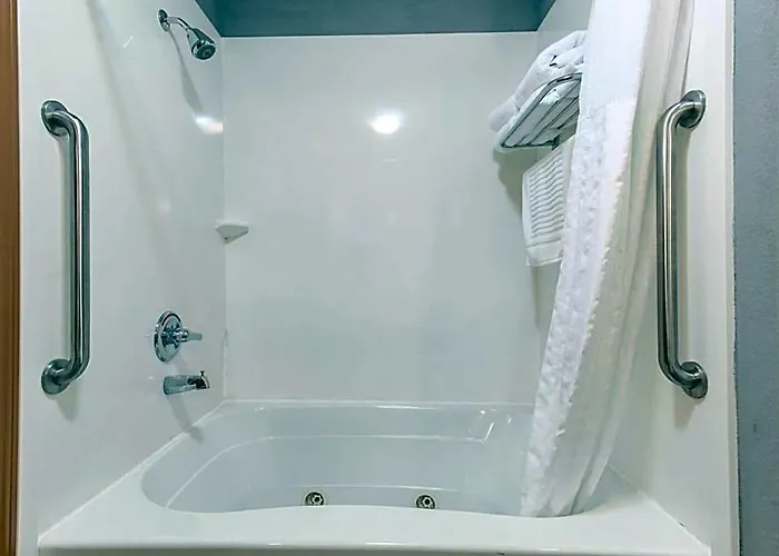 Hotel Comfort Saint Louis 3*